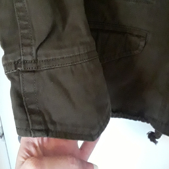 Good condition-  khaki green jacket - Picture 4 of 5